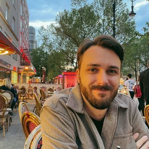 Meet your Posher, Winston